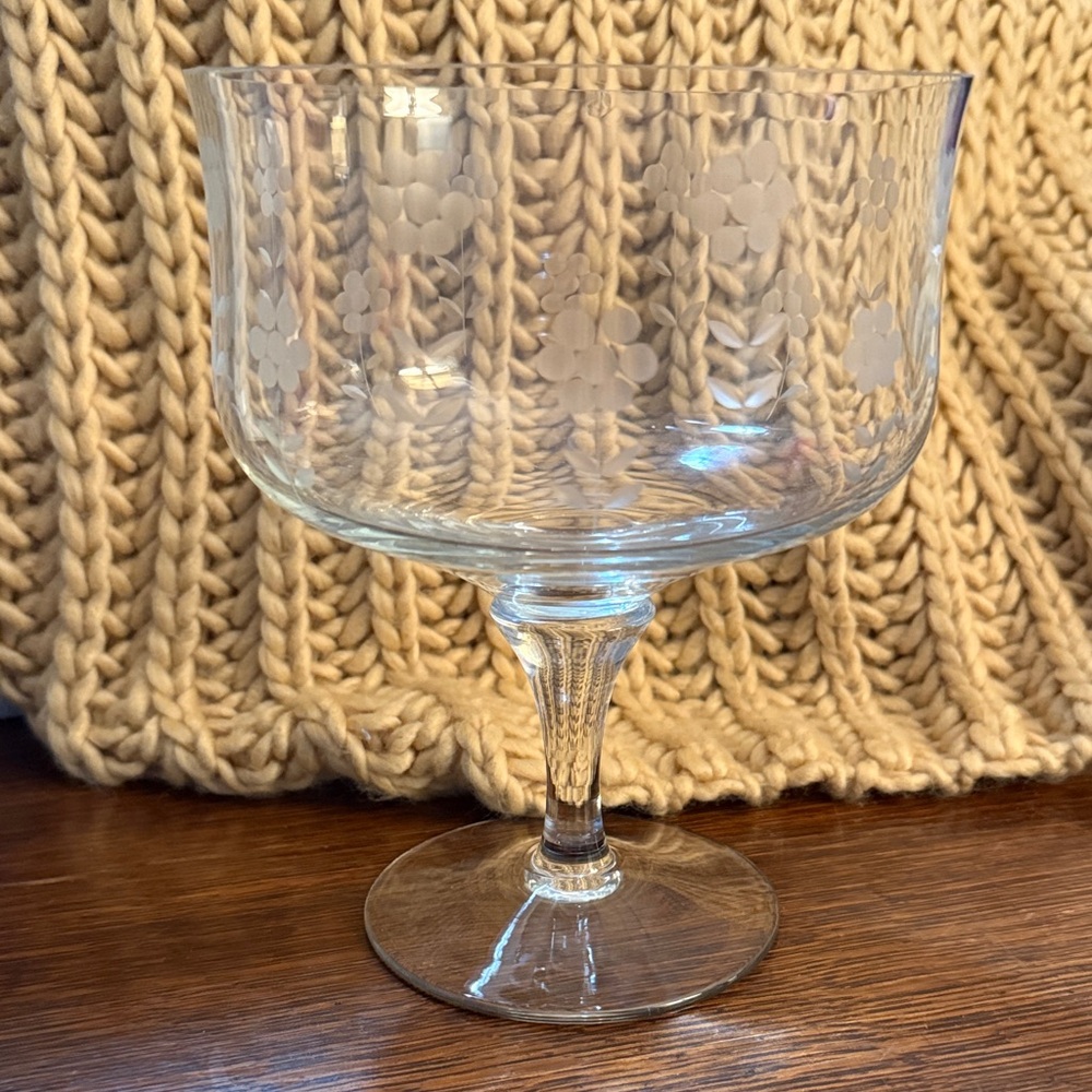Vintage Elegant Etched Glass Dessert Bowl